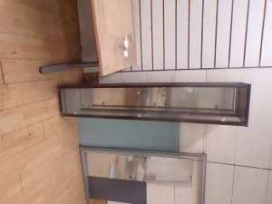 Présentoirs vitrés