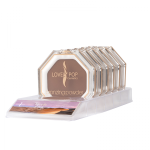 Bronzage glamour à prix cassé : Découvrez la poudre bronzante Terre de Soleil LOVELY PO...
