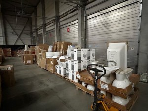 DESTOCKAGE – Lot neuf de 330 pièces sanitaires à vendre