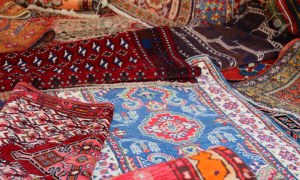 Vente de stockage de tapis persans, afghans, indiens, pakistanais, etc.
