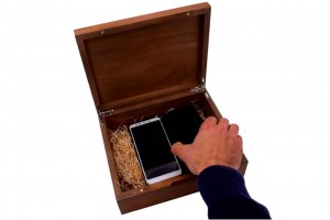 Superbe boite en bois à usages divers