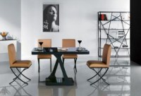 Tables et chaise contemporaine