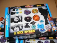 COFFRET BEYBLADE 4 TOUPIES+11ACCESSOIRES