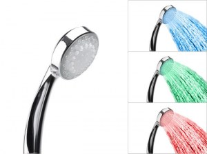 POMMEAU DE DOUCHE LUMINEUX