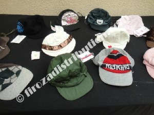 Déstockage de casquettes enfant Prenatal.