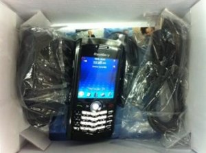 DÉSTOCKAGE DE   BELACBERRY 8100