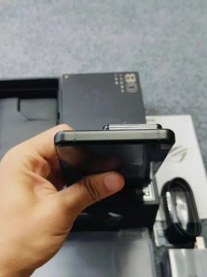 Téléphone Asus Rog 8 5G 6,78 pouces 50 Mpx Android Google Play Global 512 Go 16 Go RAM