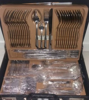 Recherche lot mènagére 72 pièces