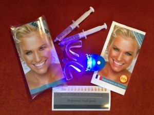 Lot de 99 kits de blanchiment de dents