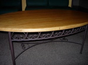 Table basse ovale en bambou