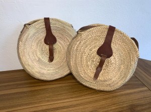 Lot paniers et pochettes