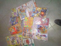 LOT de JOUET pour kermesse ou forains ( toupie billes bebe)