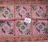 Lot de Centres de table brodés -idéal détaillants