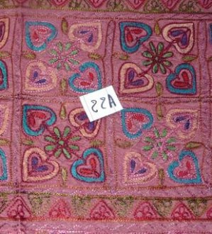 Lot de Centres de table brodés -idéal détaillants