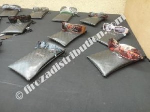 Lunettes de soleil Guess