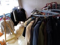 Lot de vêtements de friperie