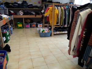 Lot de vêtements de friperie