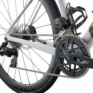 2026 Giant Defy Advanced Pro 1 Road Bike (KINGCYCLESPORT)