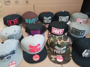Lot de Casquettes New era,Mitchell and ness,cayler&son DOpe DC SHOES,HUF