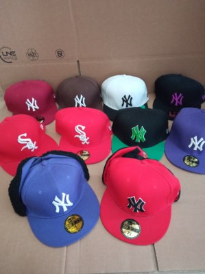 Lot de Casquettes New era,Mitchell and ness,cayler&son DOpe DC SHOES,HUF
