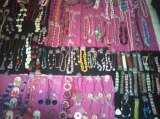 Lot Bijouterie Fantaisie colliers bracelets montres