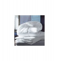 Couette microfibres 2 personnes - 220 x 240 cm - by night blanche