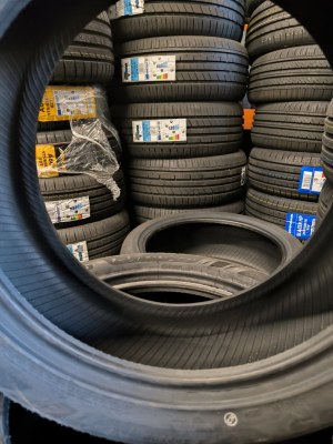 GROSSISTE Pneus neufs camionnettes TOP PRIX