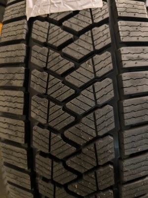 GROSSISTE Pneus neufs camionnettes TOP PRIX