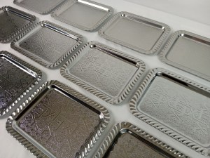 Lot de 12 Plateaux Rectangle Métal ( 0.83 cts / pcs )