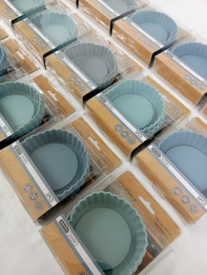 Lot de 18 Boites de 5 Moules silicone tartelette ( 1 euro / pcs ) Neuf