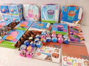 Lot de 67 Articles de jouets enfants scrapbooking Neuf