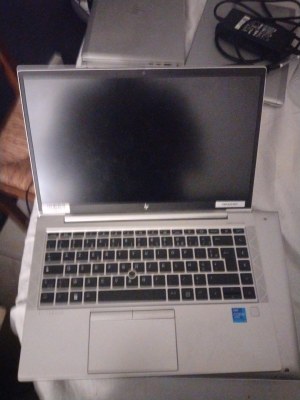 Portables HP 840 g8 i5 11eme 16 gb 256 ssd
