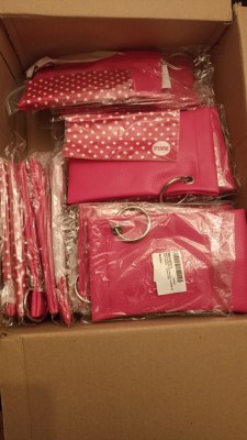 Lot 29 Lunettes de Soleil Victoria’s Secret PINK – Réf. PK0017/S 01P – Neuves