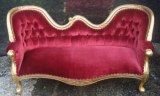 Fournisseur mobilier oriental doré et velours rouge