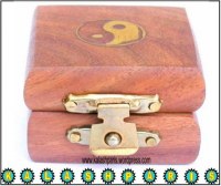 Boîte petit ying yang en boi travail incrusté fait main artisanat grossiste boutique en ligne