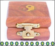 Boîte petit ying yang en boi travail incrusté fait main artisanat grossiste boutique en ligne