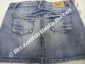 Jupes Kaporal. Affaire à saisir.