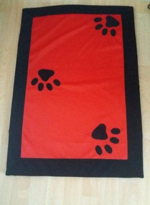 Lots de 86 tapis avec motif patte pour chien
