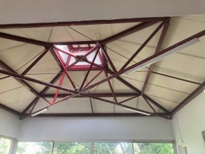 Charpentes métalliques type "pagode"