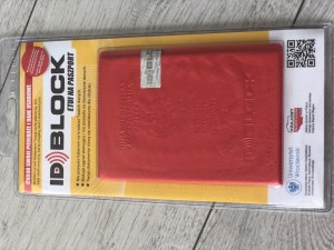 Protection Passeport de couleur Noir ou rouge en Cuir