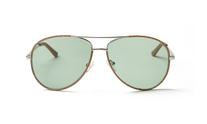 Lunettes de soleil de haute qualité d'une marque bien connue