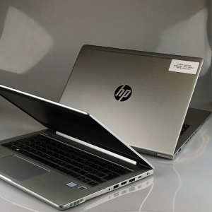 Lot d'ordinateurs portables HP, Lenovo & Dell pour la vente en gros et l'exportation.