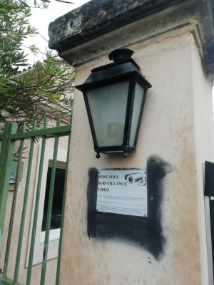 Lanternes à bras et lanternes murales