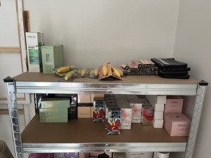 Lot déstockage parfums & cosmétiques de marque de 36 références et 117 unités, neuf