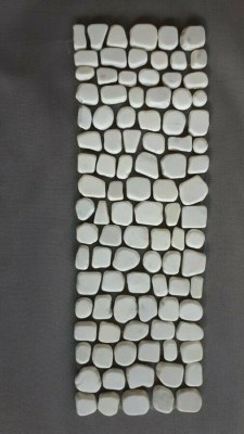 Galets, frises, plinthes, carreaux faience