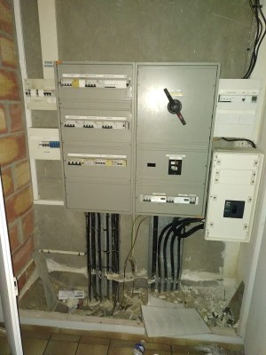 Tableaux et armoires électriques