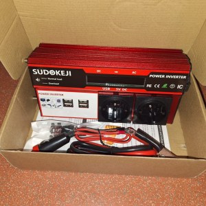 Convertisseur onduleur de puissance 3000W 12V 120V 4 USB + 2 prises électrique