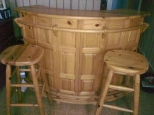 Vend meuble bar en pin