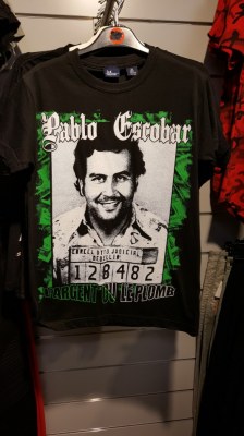 LOT VÊTEMENTS NEUF CASUAL SPORT