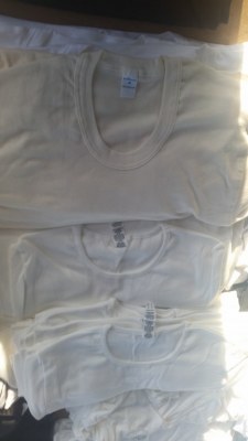 LOT DE 3800 PIECES DE T SHIRT EST DEBARDEUR FABRICATION ALLEMANDE